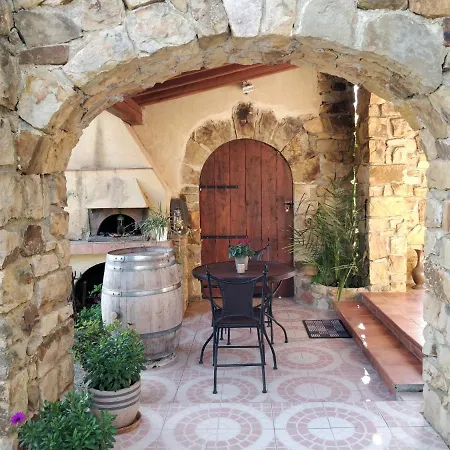 D'hotes La Romaine Bed & Breakfast Saint-Andre-de-Roquelongue
